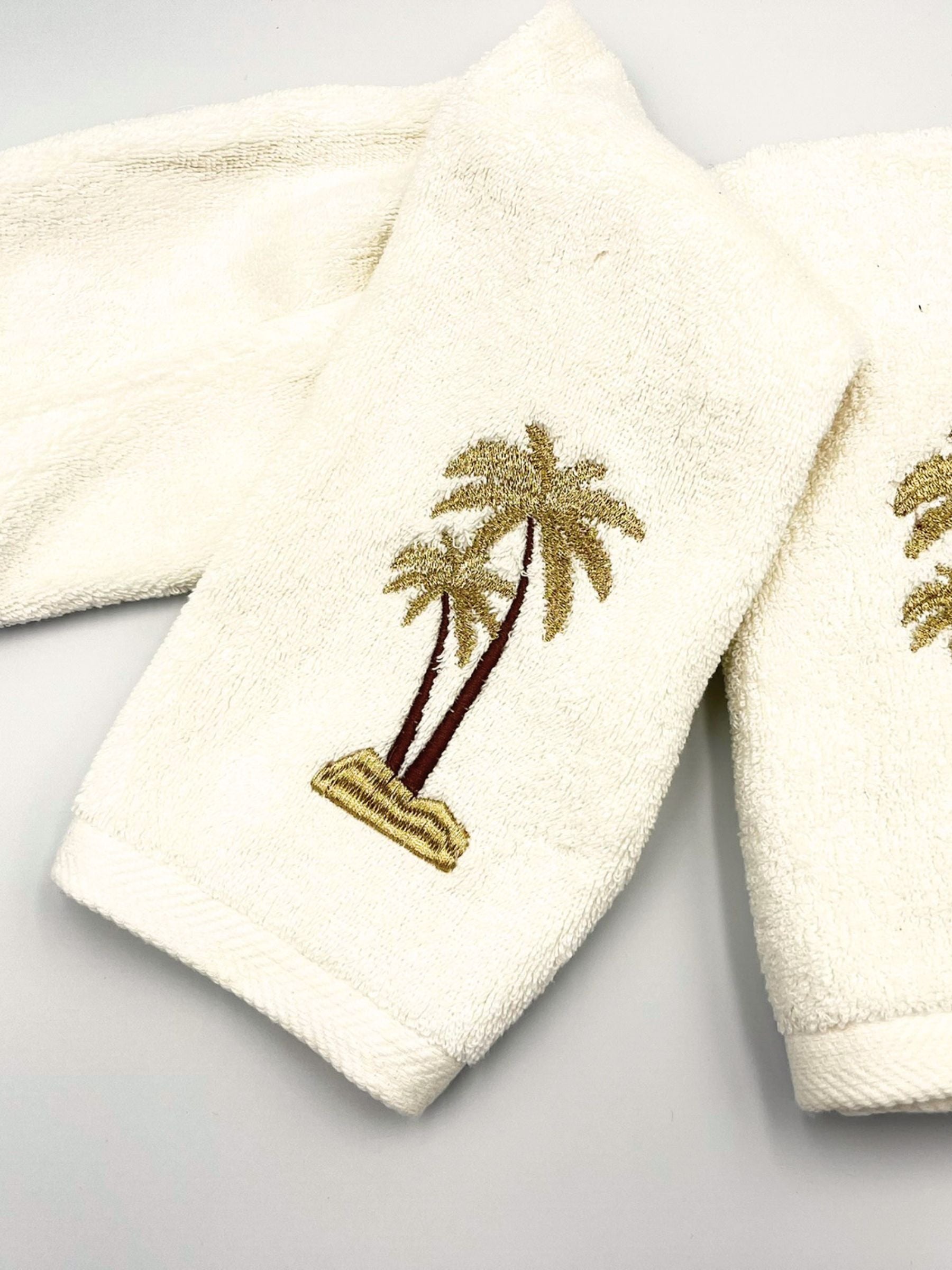 Serviettes Invités Brodées – Lot de 2 (Motifs au choix)