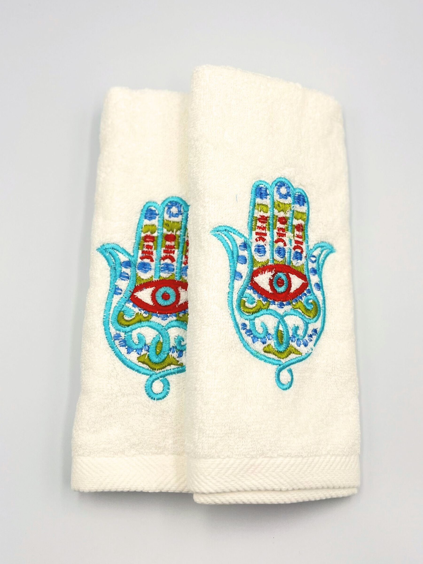 Serviettes Invités Brodées – Lot de 2 (Motifs au choix)