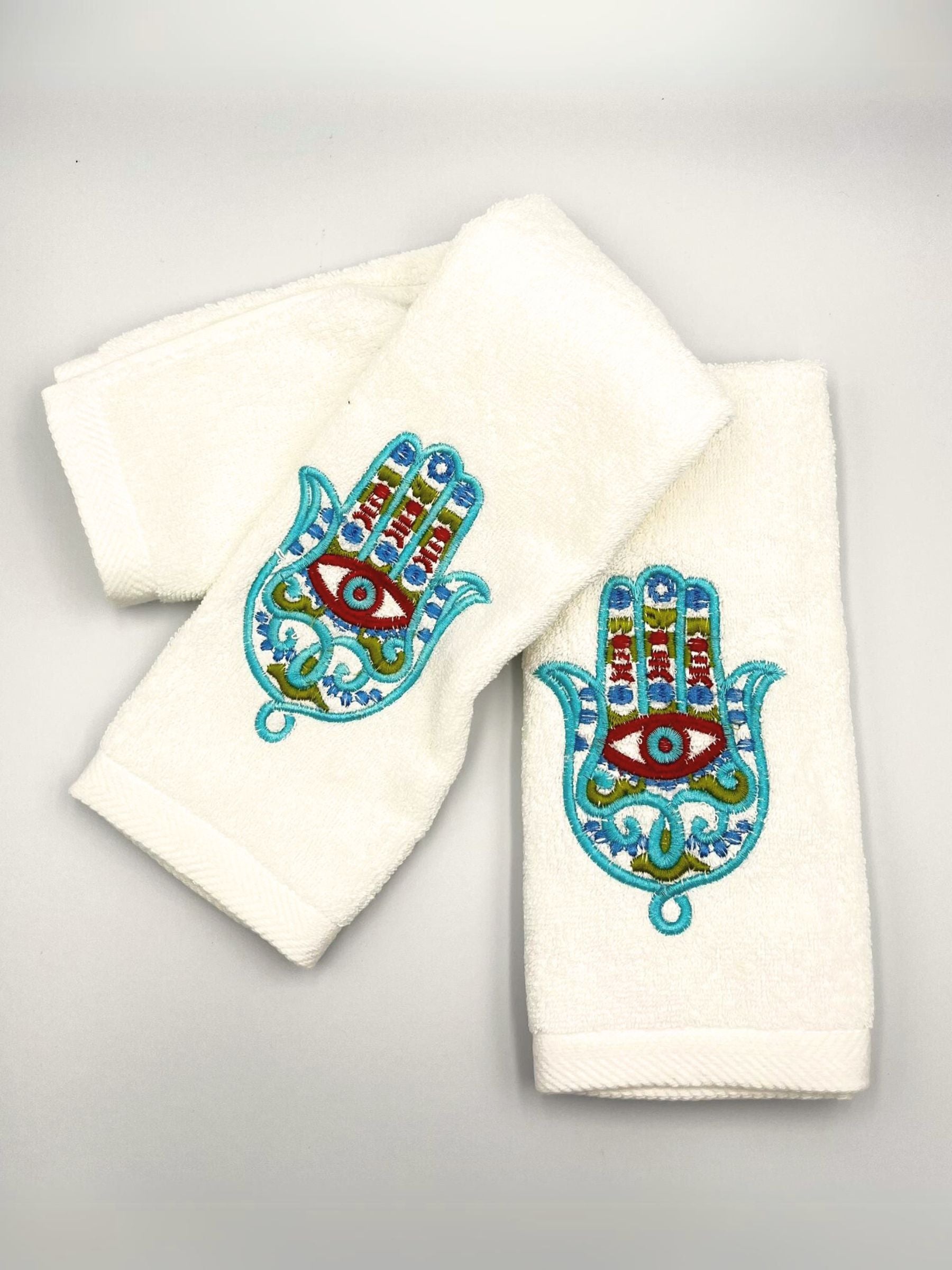 Serviettes Invités Brodées – Lot de 2 (Motifs au choix)