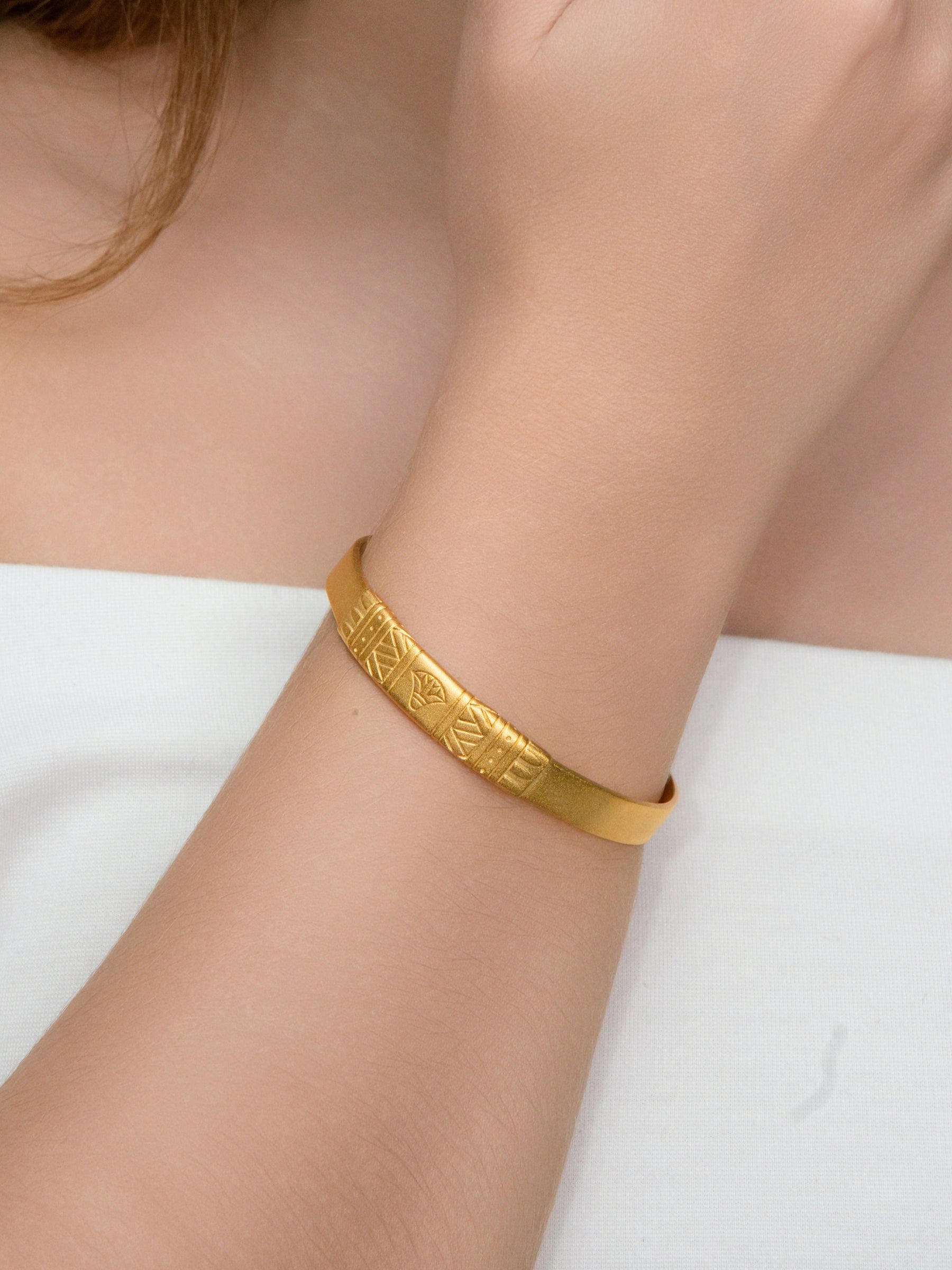 Bangle bracelet - "Blue Lotus"