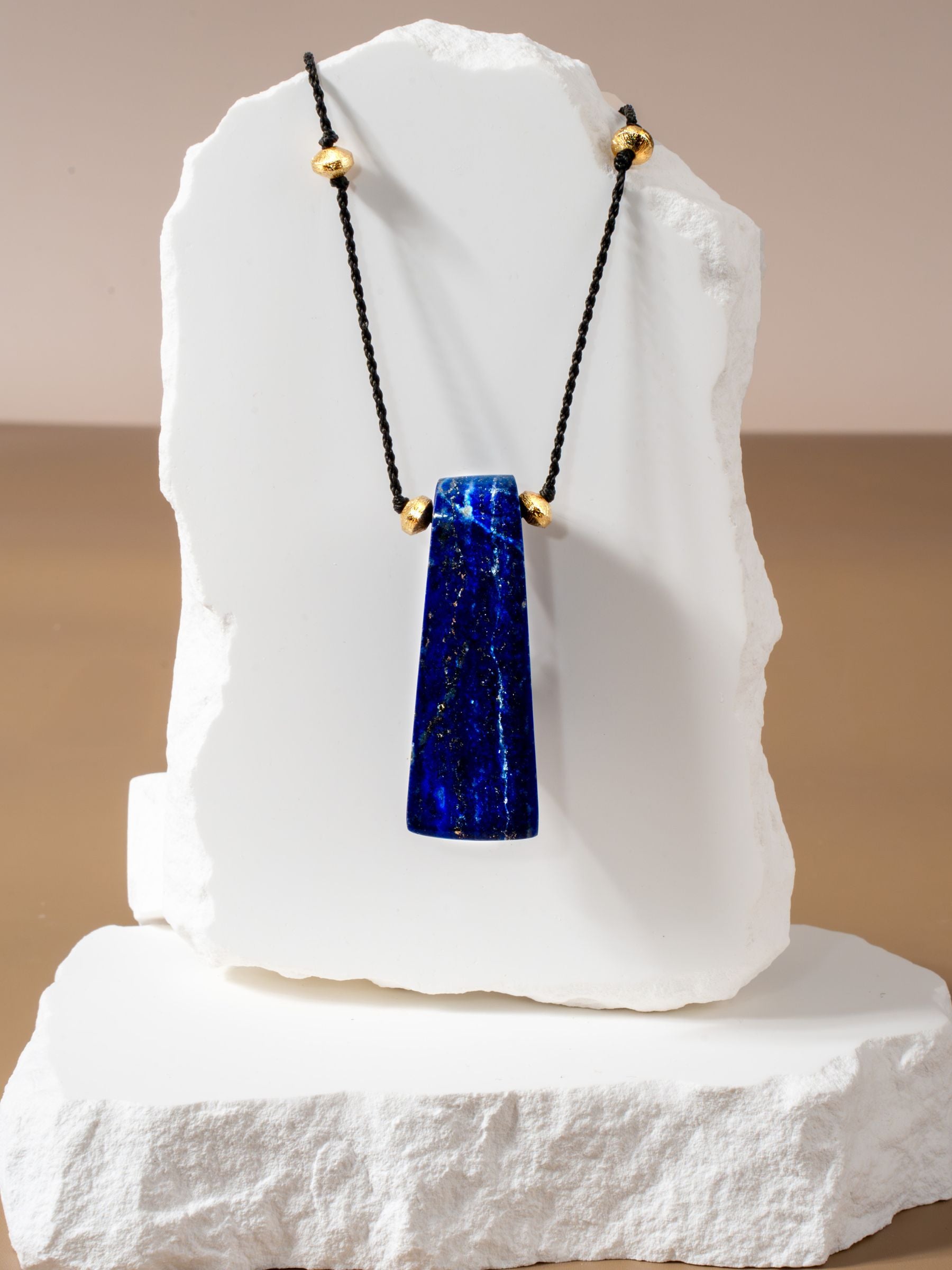 Collar "Noun"