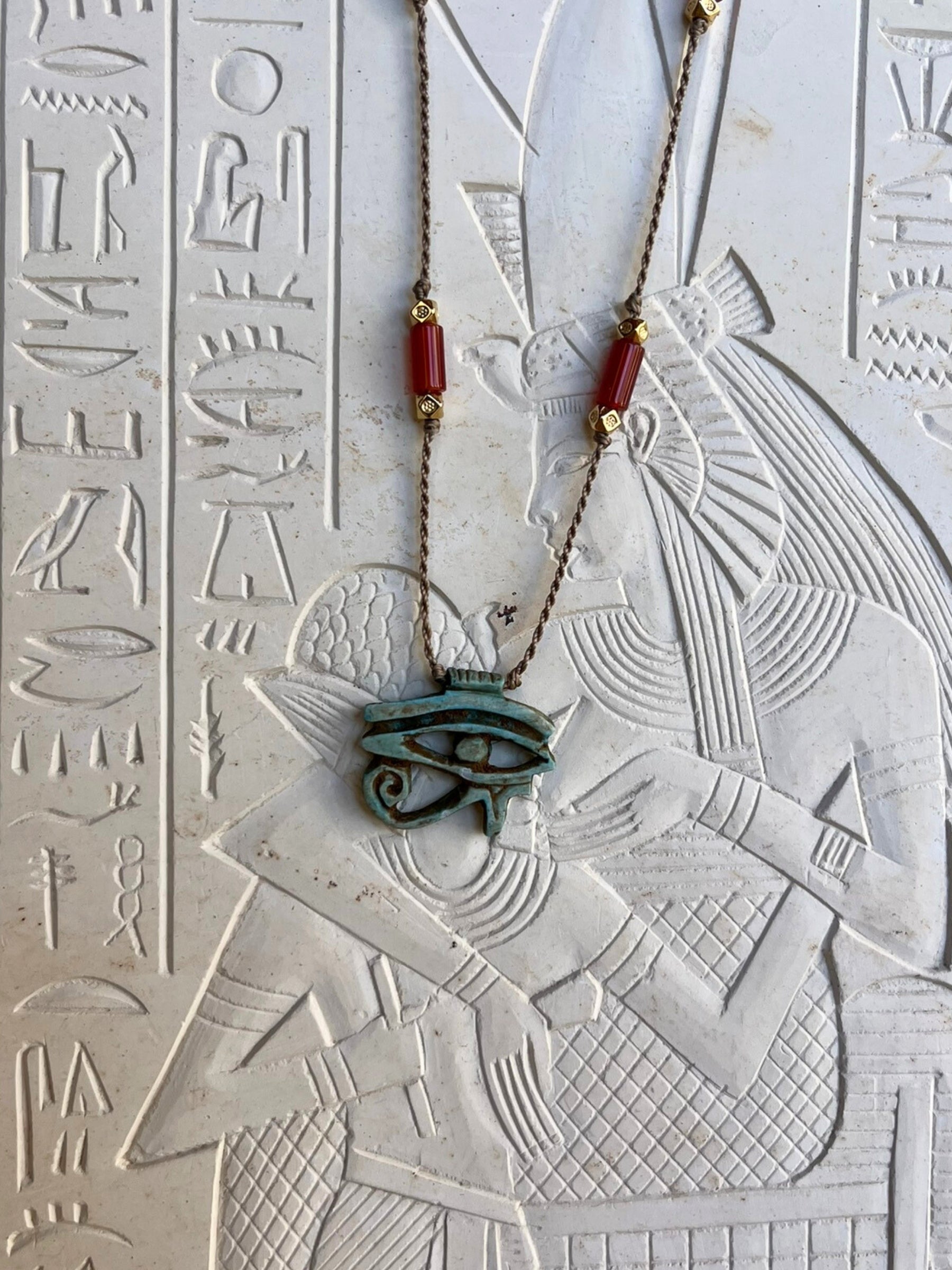 Collier Œil d Horus Temple