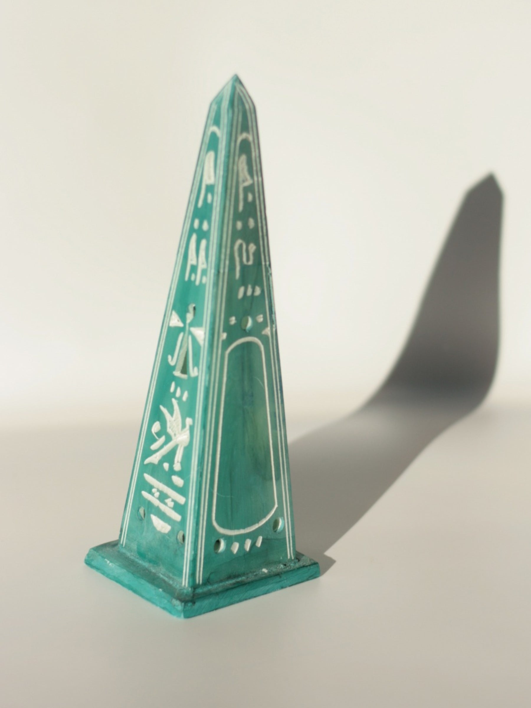 Obélisque - Sculpture égyptienne artisanale
