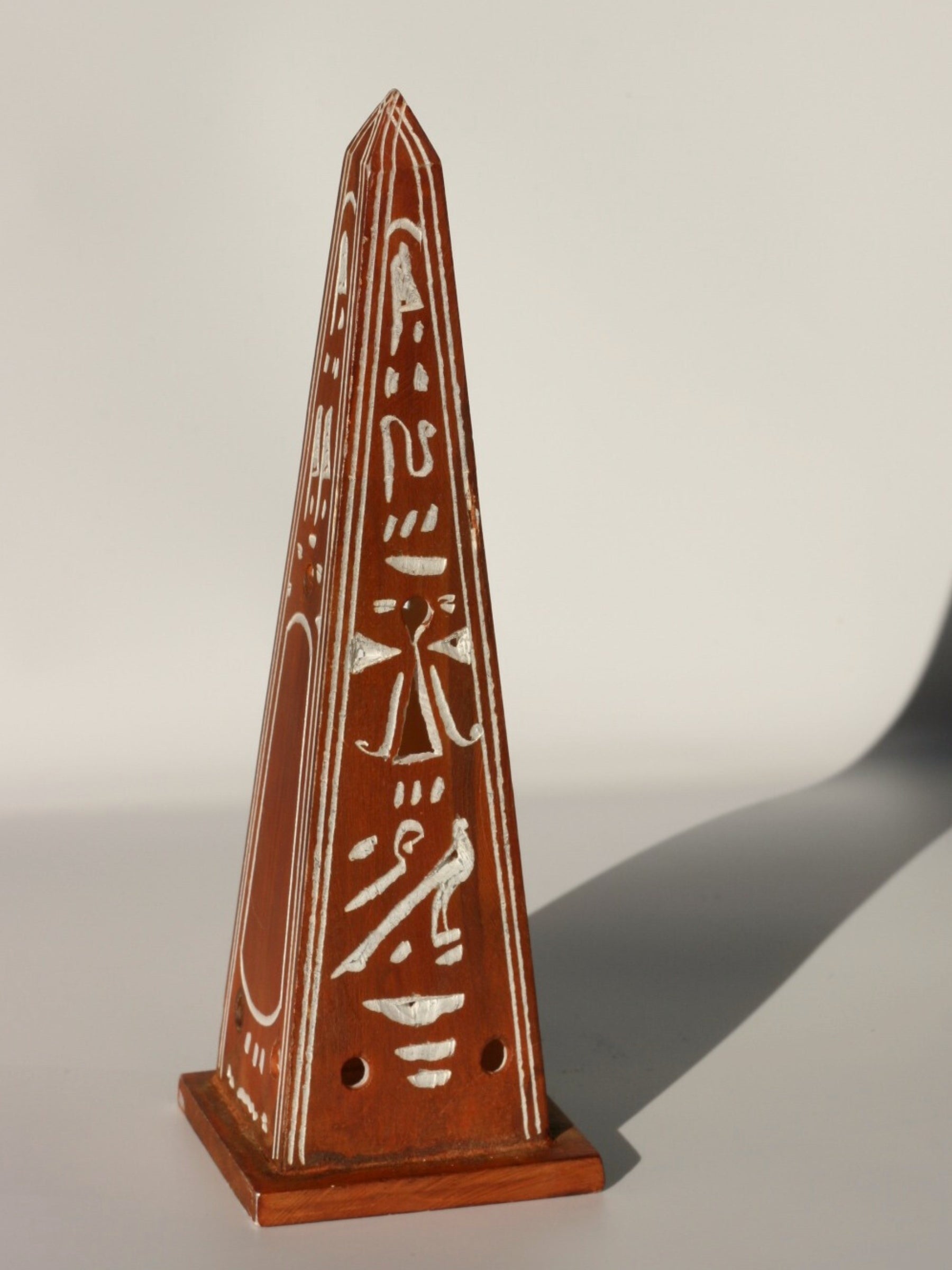 Obélisque - Sculpture égyptienne artisanale