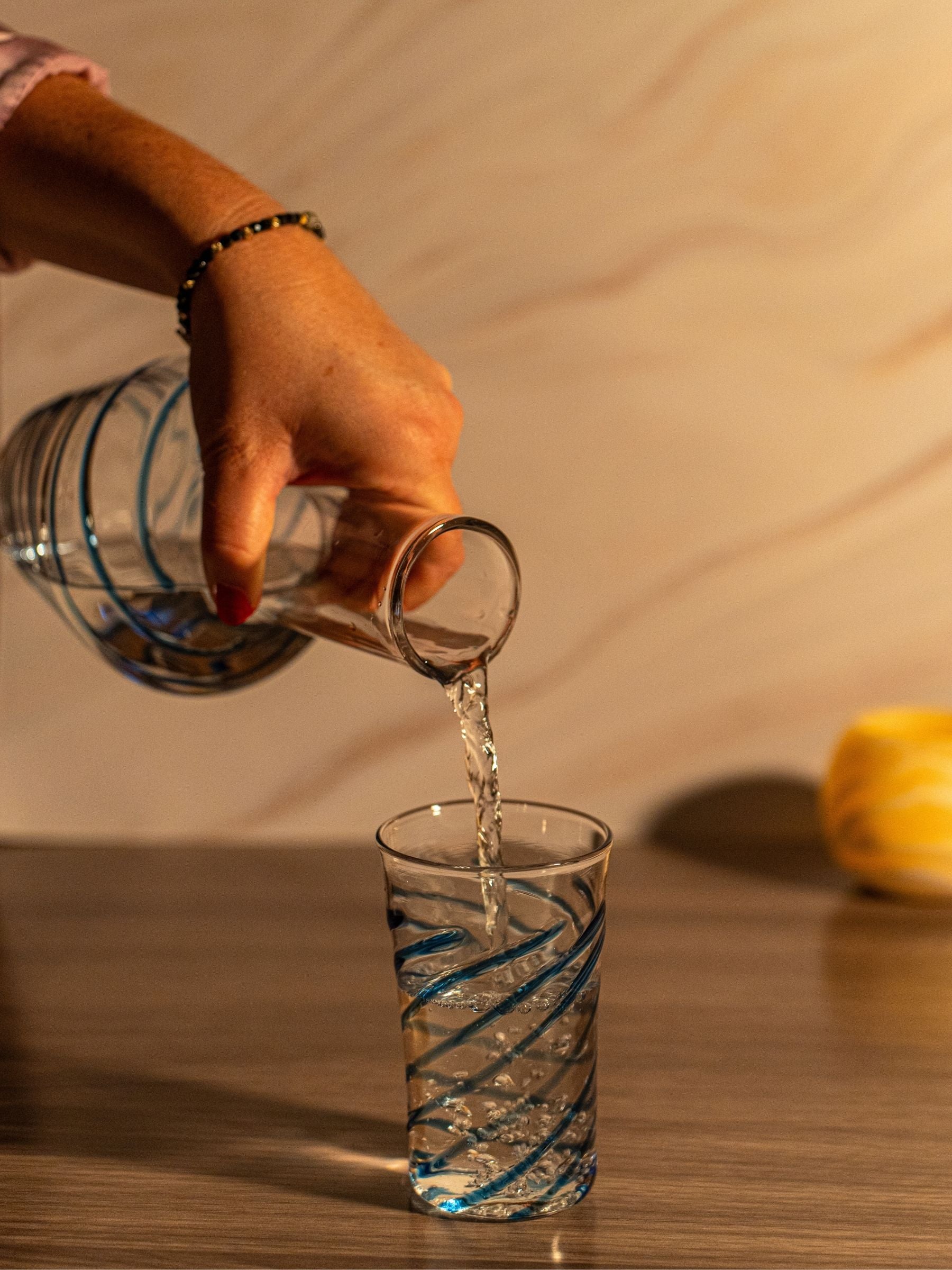 Set Carafe et verre "Essentia Flow"