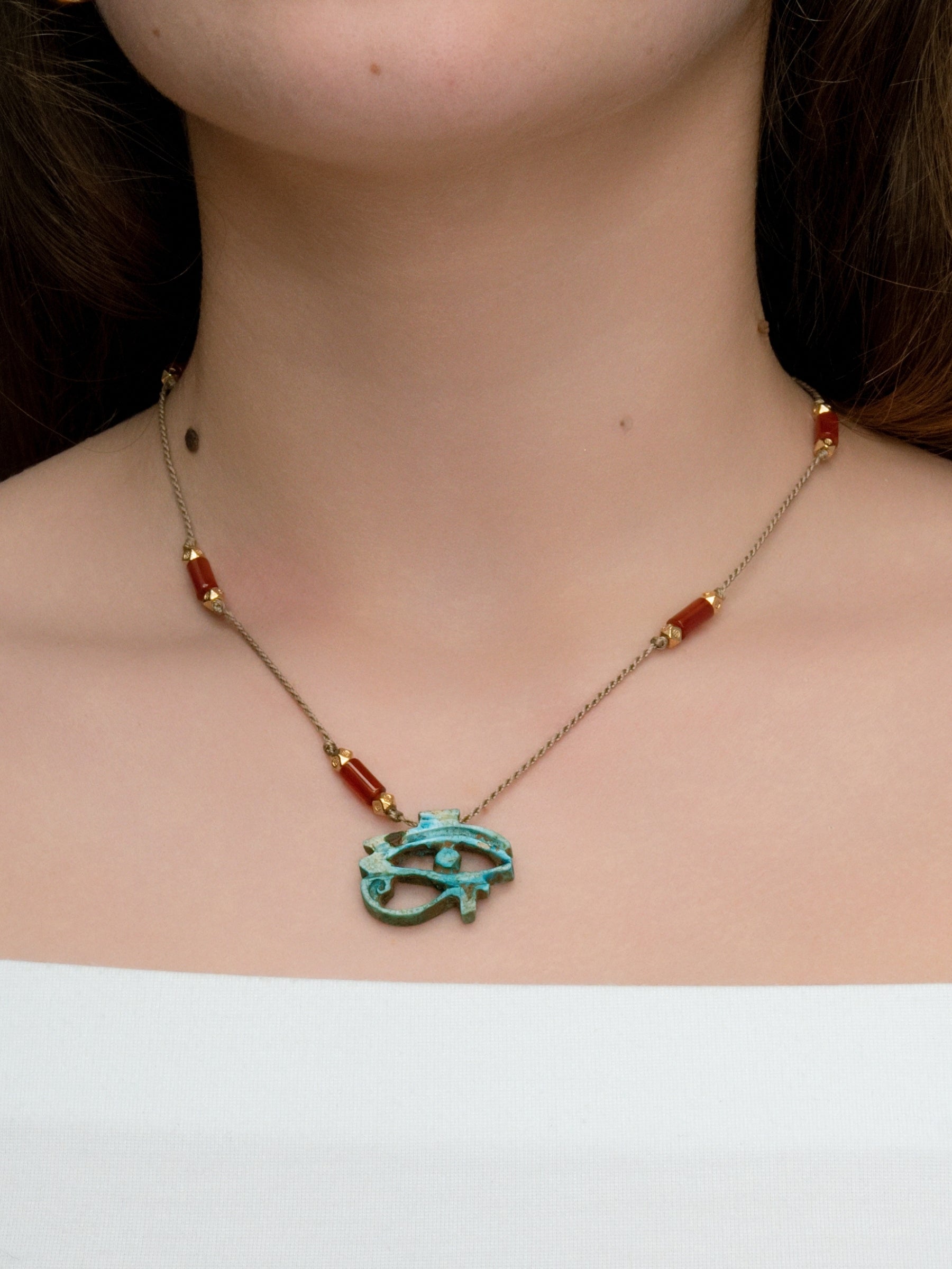 Collier Temple-Oeuil d_Horus-Cornaline et Steatite