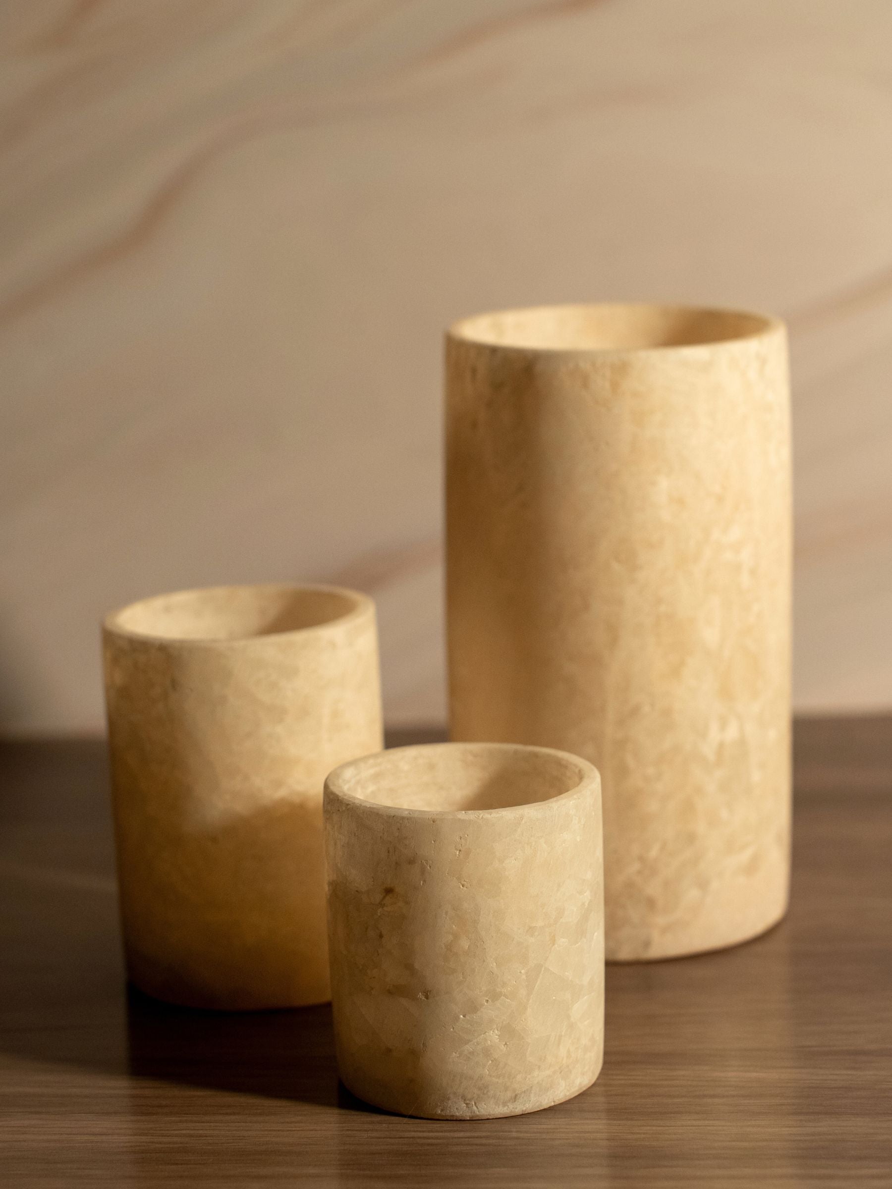 Photophores_en_albatre_naturel_d_Egypte-forme_cylindrique-fait_main en Egypte